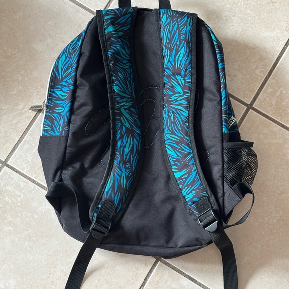 🔴 5 x $19 | Mambo One Hundred Percent Backpack - Picture 3 of 3